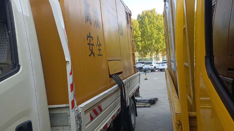 五龙口镇如何判断柴油发电机组和UPS电源的切换时间是否符合要求？